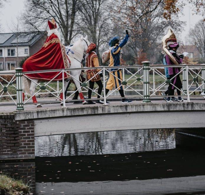 Sinterklaas komt eraan (foto: Jorrit van de Kolk)